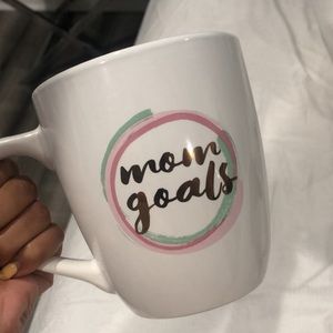 ‘Mom Goals’ Large Mug
